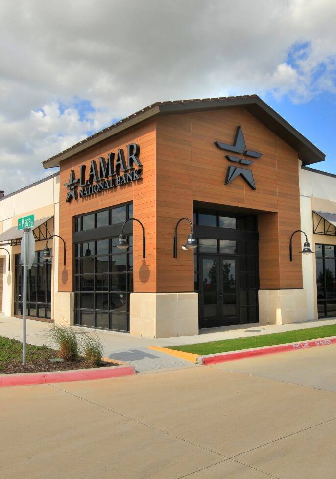 The exterior of a Lamar National Bank